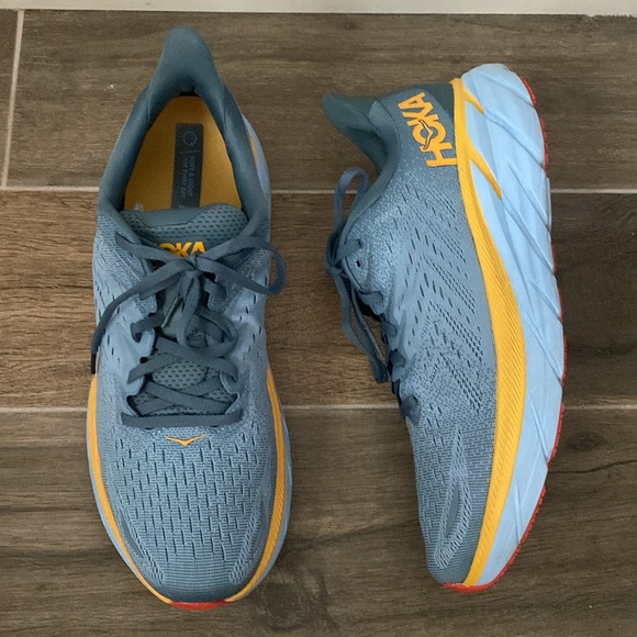 Hoka One One Clifton 8 Running Sneakers
Men's Shoes Size 12.5 D - Picture 2 of 11